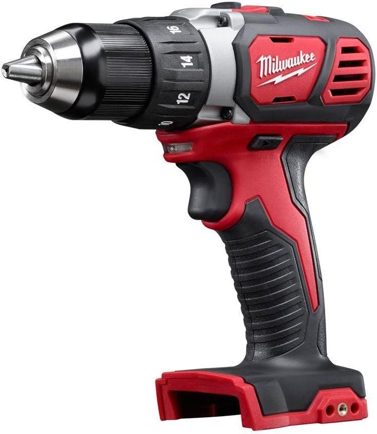 Vista lateral Taladro Inalámbrico Milwaukee 18v