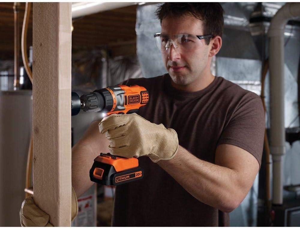 Taladro BLACK AND DECKER 20 V 3 8 PERFORANDO MADERA