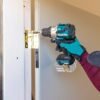 Taladro Inalámbrico Makita 18V XPH16Z atornillando